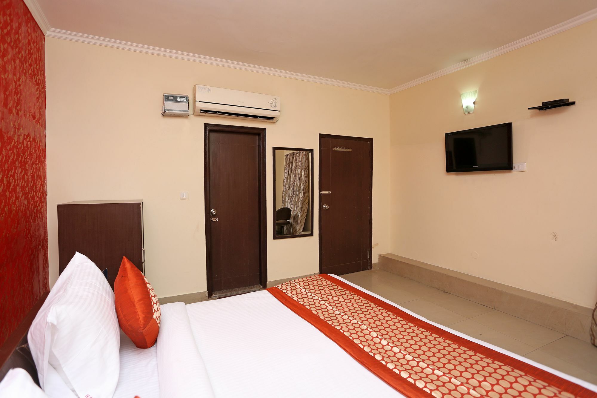 Hotel Aero Look Nuova Delhi Esterno foto
