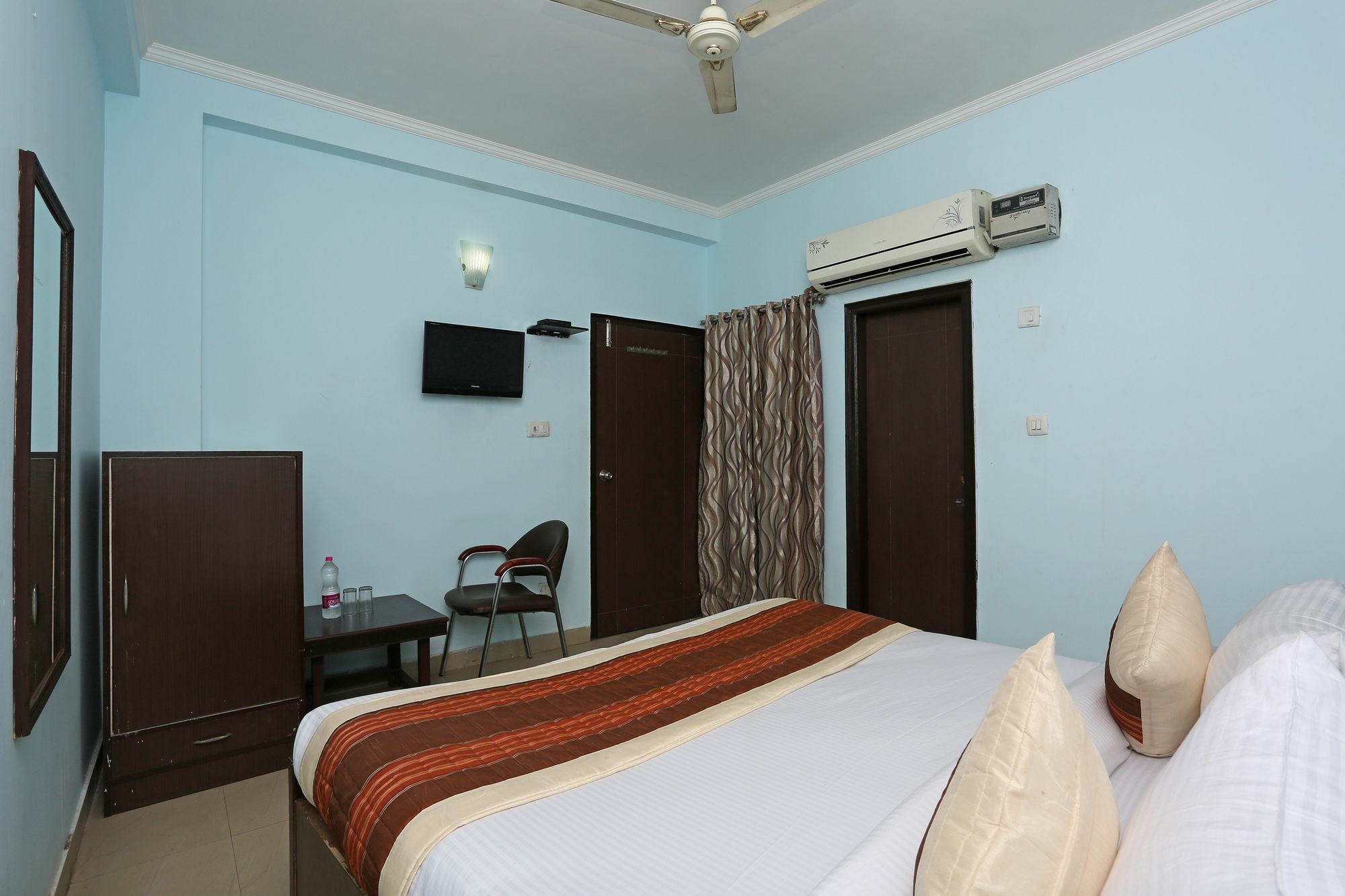 Hotel Aero Look Nuova Delhi Esterno foto